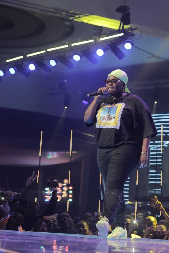 Teni performing at the SoundCity MVP Awards 