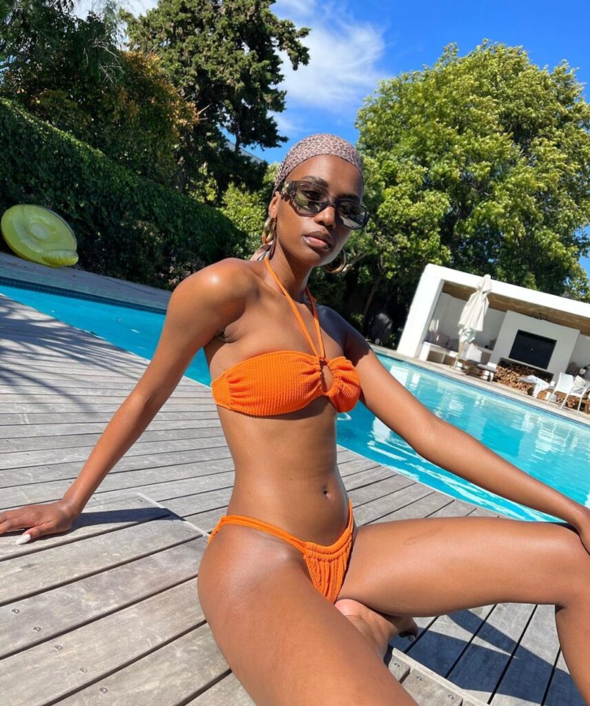 Zozi Tunzi - Top 10 bikini bodies