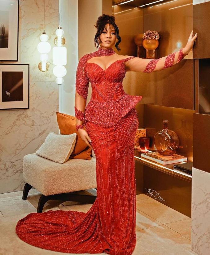 Regal Red Fashion - Enado